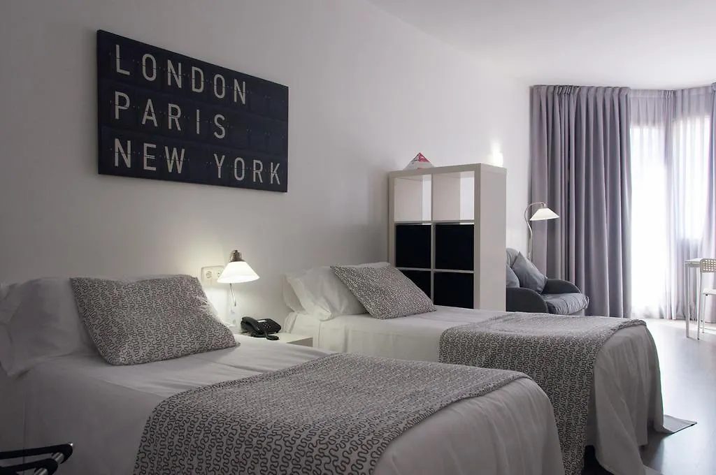 Aparthotel Atenea Calabria Barcelona 3*,  Spanien